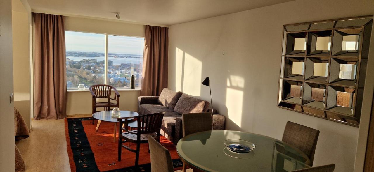 Panoramic Studio Apartment With Stunning View - Free Parking เรคยาวิก ภายนอก รูปภาพ